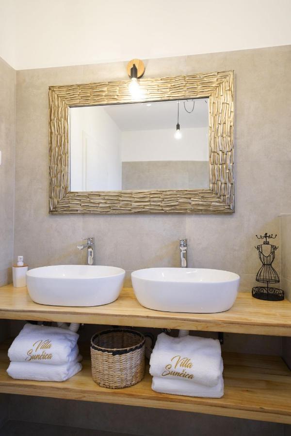 Villa Suncica Zadarvillas ซูโกชัน ภายนอก รูปภาพ